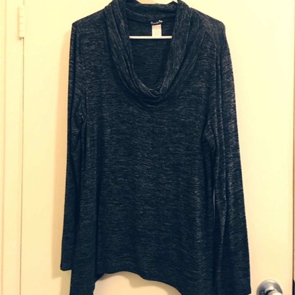 Fig and Blu grey turtle neck Sz L